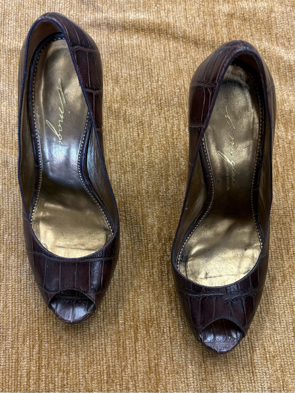 Vince Camuto vintage Womens size 7 1/2 Dark Brown Peep-Toe platform Pumps
